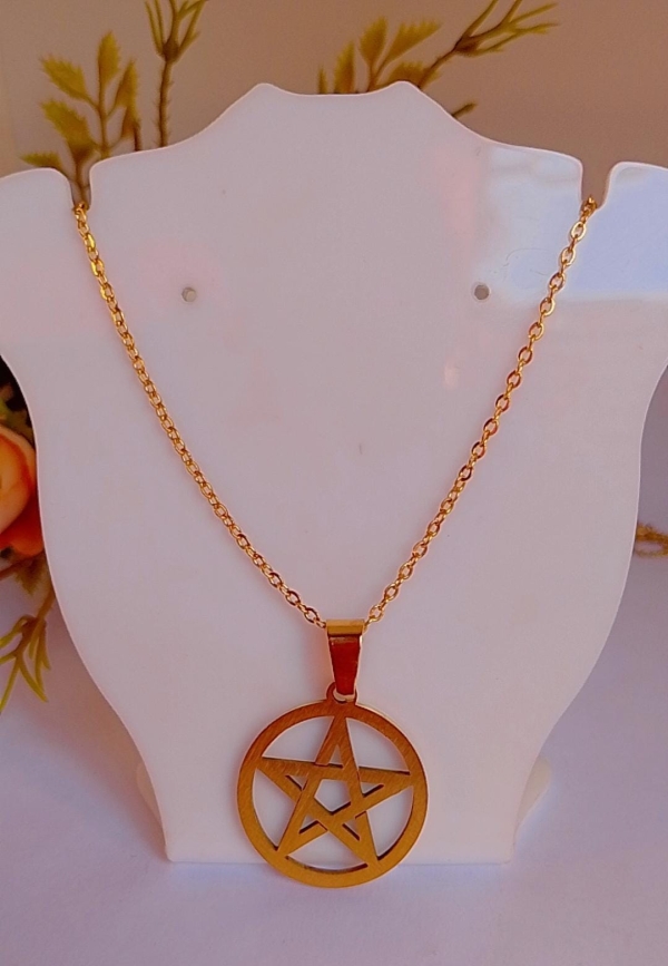 Corrente Fina Banhada a Ouro com Pingente Pentagrama