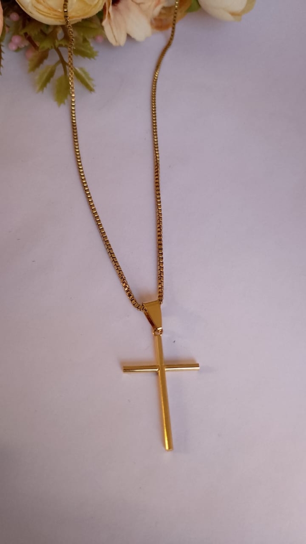 Corrente Fina Banhada a Ouro com Crucifixo Palito - Image 2